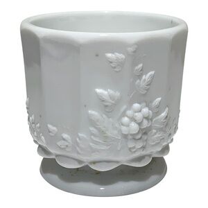 Vintage Westmorland Paneled Grape & Cables Milk Glass Bowl